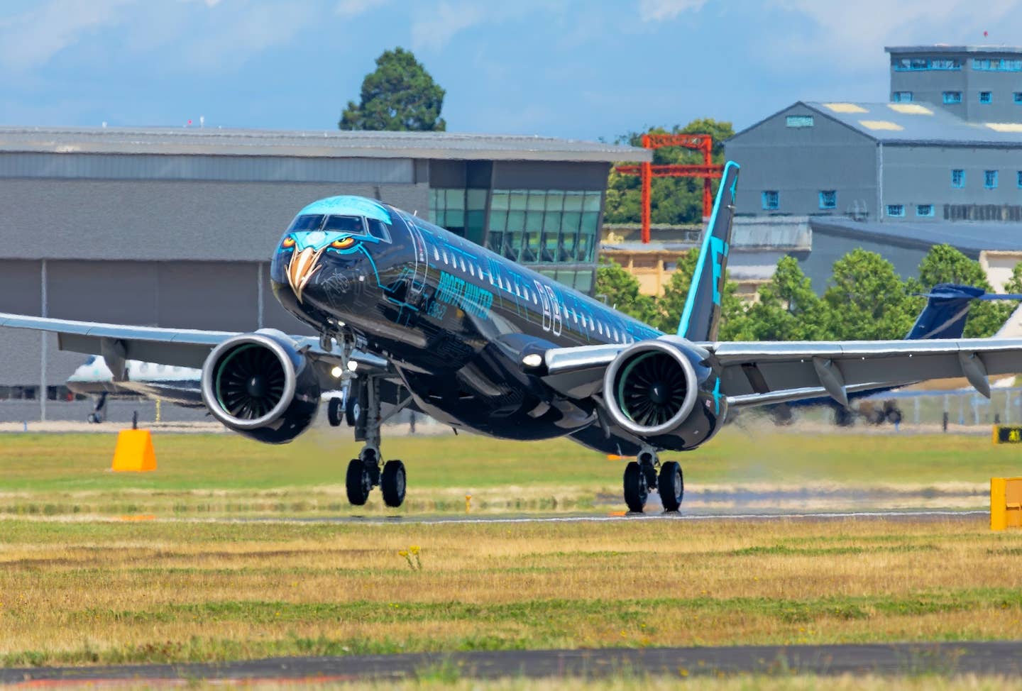 Farnborough Airshow Kicks Off With a Handful of Orders